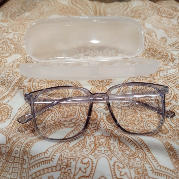 🤓 NEW! Blue light glasses 🤓 - Picture 2 of 2